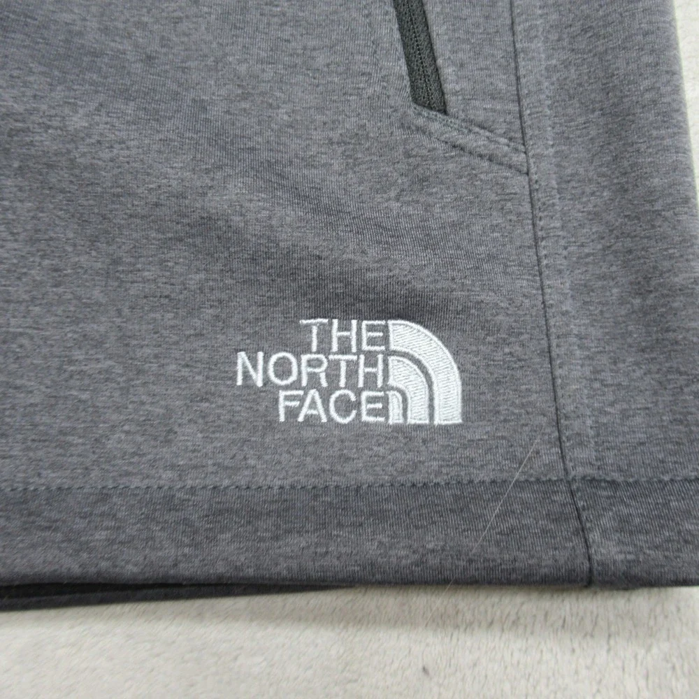 The North Face Vest Mens Mediium Gray Softshell Full Zip  Pockets Wind Resistant